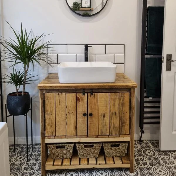 Wooden Vanity Unit
